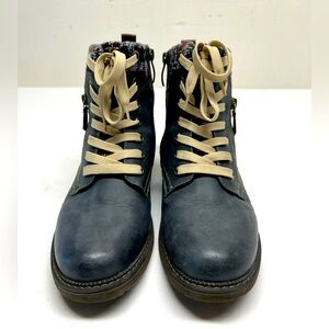 Spring Step Lace-up Booties- Khazera Color: Navy